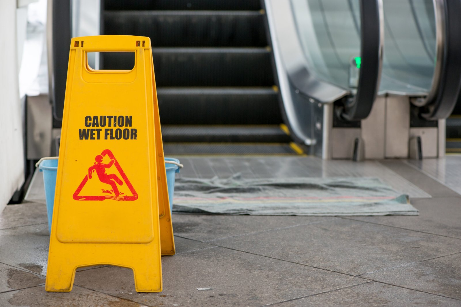 Escalator Cleaning Services | Megajadi.com